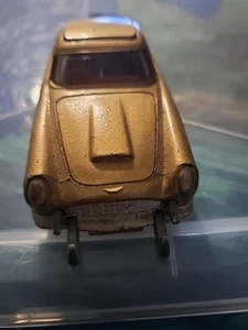 Corgi 261 Vintage James Bond 007 Aston Martin DB5 Complete w/ Villain Gold 1966 - Picture 1 of 10