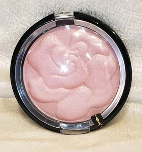 SIGNATURE CLUB A One Perfect Rose Blush .28 oz 8 g pressed powder shimmer NEW - Picture 1 of 4