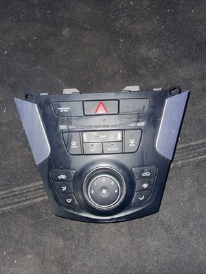 Hyundai Santa Fe Sport SWB 2017-2018 calefacción de aire acondicionado manual control de temperatura OEM Foto 1 de 3