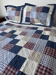 Queen Full Size Quilt Coverlet Patchwork 2 Matching Shams Reversible 84” X 84” - Picture 1 of 9