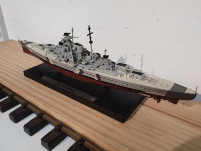 Atlas Editions Bismarck WW2 German Battleship Legendary Warships 1:1250 Boxed - Image 1 of 4