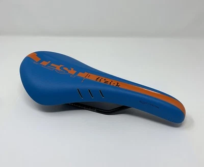 Sillín Fizk Gobi M5 azul manganeso Foto 1 de 4