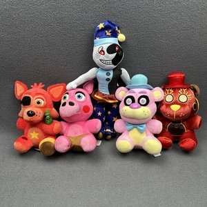 Lotto peluche Funko Five Nights At Freddy’s usati di 5 FNAF *LEGGI* - Foto 1 di 24