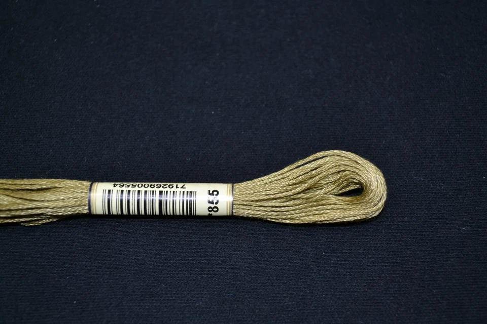 Anchor Cotton Threads for Embroidery Shade 855 Turf Medium Light - Image 1 of 1