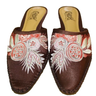 Sapato Mules Feminino Carlos By Carlos Santana Tamanho 6 M Pauzinhos Salto Baixo Slide - Imagem 1 de 4