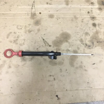 Varilla de medición y tubo de transmisión Saturn 95 sedán Mp6 Mp7 Foto 1 de 3
