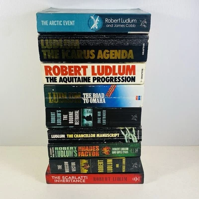 9 Lot Robert Ludlum- Icarus Agenda, Aquitaine Progression, Hades Factor,+6 - Image 1 of 4