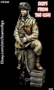 1/35 Resin Figur US WWII Airborne Paratrooper Standing At Ease Modellbausatz 44163 - Bild 1 von 4
