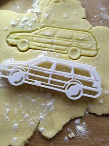 NEU Ähnlich Passat Variant Ausstecher Form VW Auto Cutter - Bild 1 von 5
