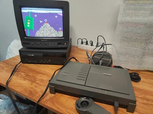 Philips CDi 450 + Gamepad + Game RegionFree Player cd-i Retro gaming console - Picture 1 of 7