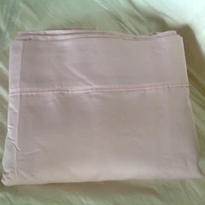 Luxury Sateen Devon Collection 4pc King Sheet Set 900TC Pink Retail $190 - Picture 1 of 3