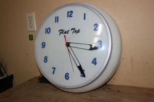 Letrero de reloj iluminado vintage años 60 tapa plana peluquería Peoria Illinois 17" FUNCIONA - Imagen 1 de 14