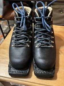 Scarpone da sci di fondo vintage Merrell pelle 3 PIN Telemark donna 9 Italia - Foto 1 di 23