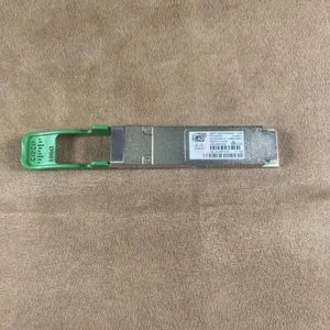Cisco QSFP-100G-CWDM4-S 100GBASE CWDM4 QSFP Transceiver V2 w/Hologram - Picture 1 of 3