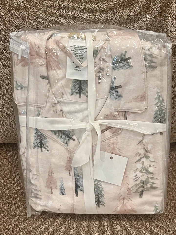 全新 Pottery Barn 青少年法兰绒冬季仙境睡衣套装 尺寸 S 圣诞节 — 第 1/4 张图片