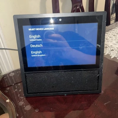 Amazon Echo Show 1st Generation Smart Speaker W/ 7" Display Black MW46WB - Image 1 of 2