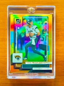 Trevor Lawrence RARE GOLD REFRACTOR INVESTMENT CARD SSP PANINI JAGUARS MVP MINT - Picture 1 of 12