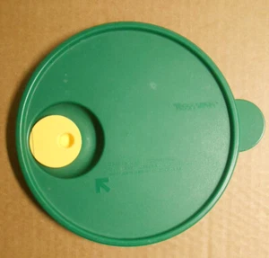 Tupperware 2649A verde oscuro Rock n Serve tapa de repuesto ventilada solo Y22 - Imagen 1 de 5
