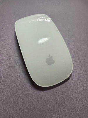 Apple A1296 Magic Mouse - Weiß - Bild 1 von 3
