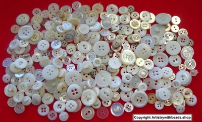 Vintage Mother of Pearl & plastic 5-25mm buttons  1/4 LB LOT 300-400pcs Misc006 - Image 1 of 3