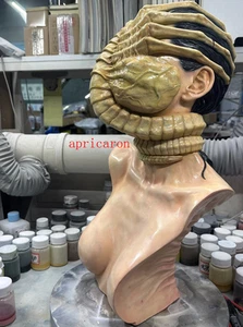 Facehugger Statue Resin Figure Painted Model Collectible Limited Boy Gift - Picture 1 of 2