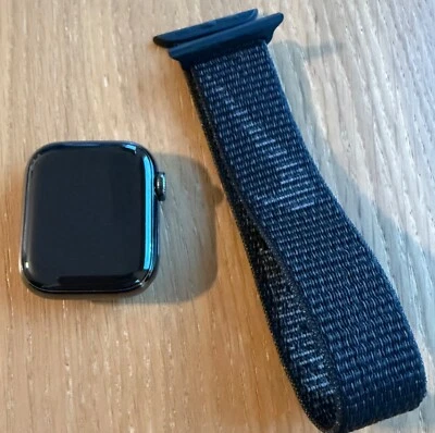Apple Watch Series 8 41mm GPS + Cellular Stainless Steel Graphite - Image 1 of 4