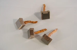 SET SPAZZOLE MOTORINO AVVIAMENTO PER ADATTARSI A QUALCHE DELCO FORD 140955 F7RU11056AB - Foto 1 di 9