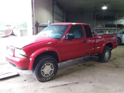 散热器 适合 96-05 BLAZER S10/JIMMY S15 2002001 — 第 1/4 张图片