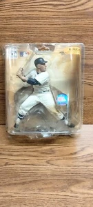 McFARLANE MLB SPORTS PICKS COOPERSTOWN SERIES 5 NY YANKEES CF MICKEY MANTLE HOF - Picture 1 of 5