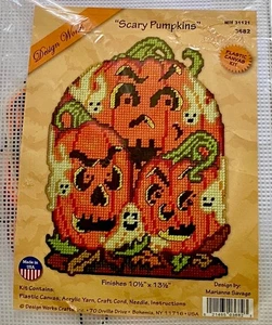 Halloween Design Works Scary Pumpkin Plastic Canvas Kit VINTAGE Wall Hanging NEW - Picture 1 of 10