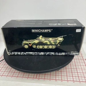 Minichamps 1:35 German Sd.Kfz. 251/1 Hanomag, GD E Front 1944, No. 350011270 NEW - Picture 1 of 13
