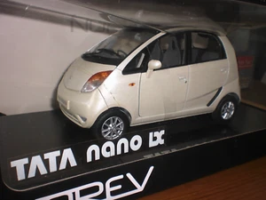 TATA Nano 2009 dazzling pearl white - 1:18 Norev 186622 - Bild 1 von 8