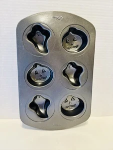 Wilton Halloween Dessert Mold Muffin Tin Cupcake Pan Pumpkins & Ghosts 11.75” 🎃 - Picture 1 of 11