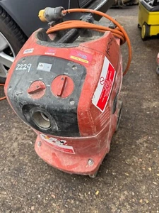 ⭐ HILTI VC 40 -UM 110V WET & DRY VACUUM CLEANER INDUSTRIAL  GWO FREE POST 2229 ⭐ - Picture 1 of 8