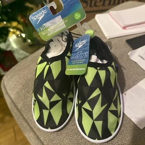 NWT Speedo Green / Black Splash And Sun Water Shoes ~ Size Small 5/6 Toddler - Picture 1 of 2