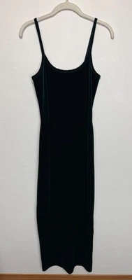 Maxi Vestido M. Studio XS Terciopelo Sin Mangas Verde Oscuro Espalda Abertura Correa de Espagueti Bodycon Foto 1 de 4