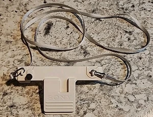 Reproductor de cinta de casete Sony WM-F10 clip de cinturón con cordón Sony (hecho en Japón) - Imagen 1 de 8