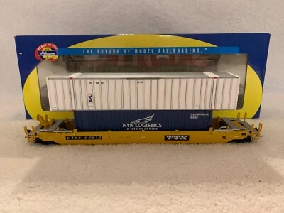 Athearn #7264 HO Scale TTX Husky Stack #56812 w/APL & NYK Logistics Containers - Image 1 of 4