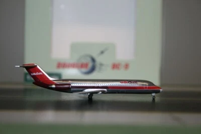 Aeroclassics 1:400 US Air Douglas DC-9-32 N878VJ (AC419642) - Image 1 of 4