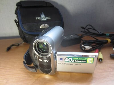 Sony Handycam DCR-HC52E MiniDV Digital Video Camera 40x PAL Silver Case Working - Image 1 of 4