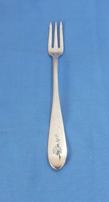 International Silver Stainless Steel Gran Royal Cocktail Seafood Fork - Image 1 of 4