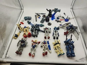 Vintage Bandai Mobile Suit Gundam Wing Deluxe 4 inch Actionfigur und Teile - Bild 1 von 23