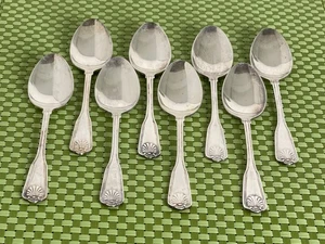 Retroneu COVENTRY SHELL Silverplate 8 Oval Soup Spoons Fiddle Handle Flatware - Picture 1 of 8