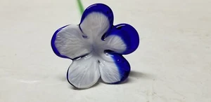ART GLASS COBALT  BLUE and WHITE LONG STEM GLASS FLOWER 19 3/4" - Picture 1 of 4