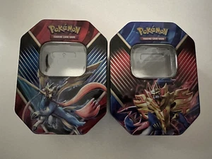 2 latas de almacenamiento de tarjetas vacías de jcc de Pokémon (Zacian/Zamazenta) - Imagen 1 de 4