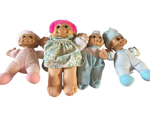 Vintage Trolls Russ Dolls Lot 1990s 90s One With Dress/ PJs Soft Body - Picture 1 of 2