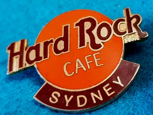 PIN Hard Rock Café SYDNEY AUSTRALIA CLASSIC 3LC LETRA C MÁS GRANDE LOGOTIPO NARANJA PROFUNDO - Imagen 1 de 1