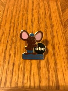 1984 LA Olympics Pin Vintage Sports Collectible ABC ENGINEERING Vintage Pins - Picture 1 of 2