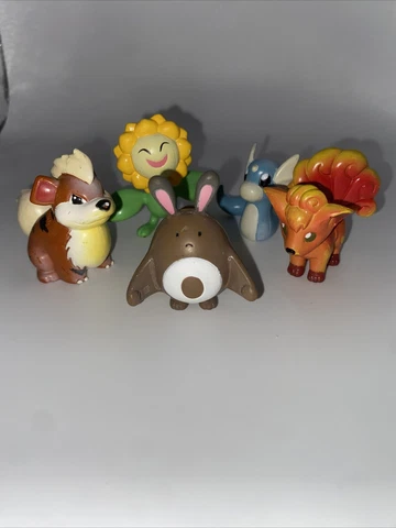 Vintage Pokémon Tomy 5 Figure Lot - 5 Vintage Pokémon Tomy Figures - GEN 1 & 2 Cover