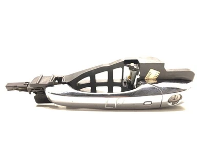 POIGNÉE EXTÉRIEURE GAUCHE AVANT JEEP GRAND CHEROKEE WK 04589887AD - Photo 1/4